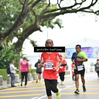 Runner Photo 8095151