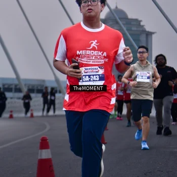 Runner Photo 8095357