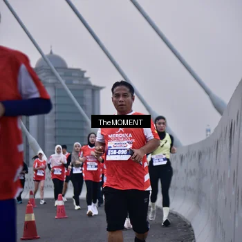 Runner Photo 8095369