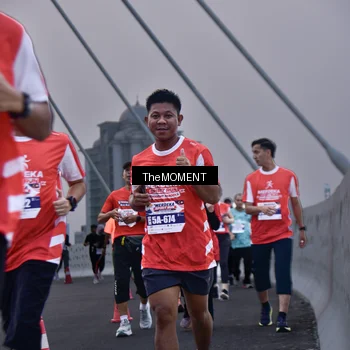 Runner Photo 8095398