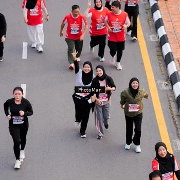 Runner Photo 8095402