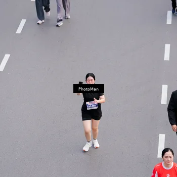 Runner Photo 8095559