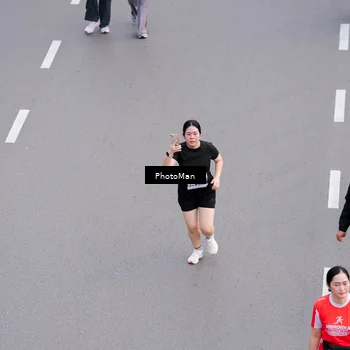 Runner Photo 8095564