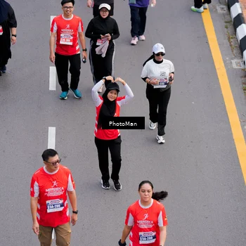 Runner Photo 8095625