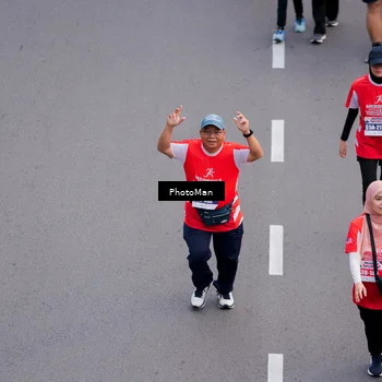 Runner Photo 8095630