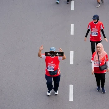 Runner Photo 8095631