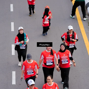 Runner Photo 8095681