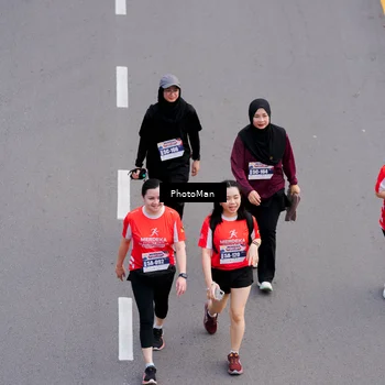 Runner Photo 8095692