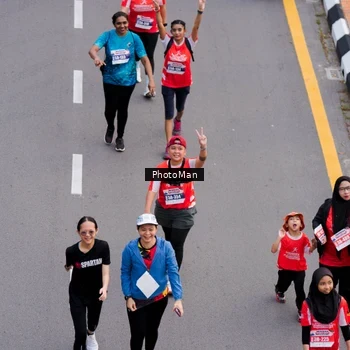 Runner Photo 8095704