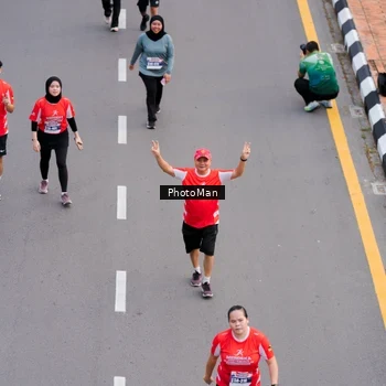 Runner Photo 8095718