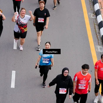 Runner Photo 8095735