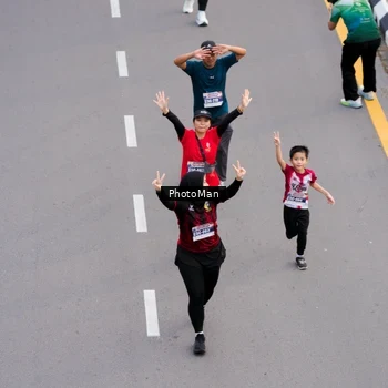 Runner Photo 8095801