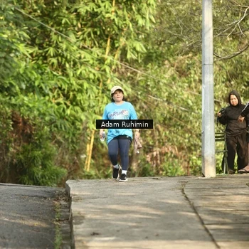 Runner Photo 8100154