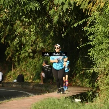 Runner Photo 8100211