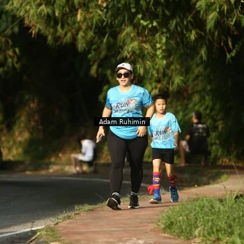 Runner Photo 8100219