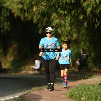 Runner Photo 8100221