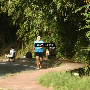 Runner Photo 8100293