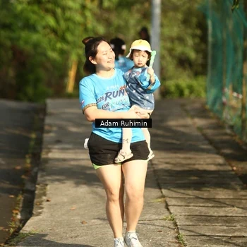 Runner Photo 8100295