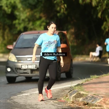 Runner Photo 8100350