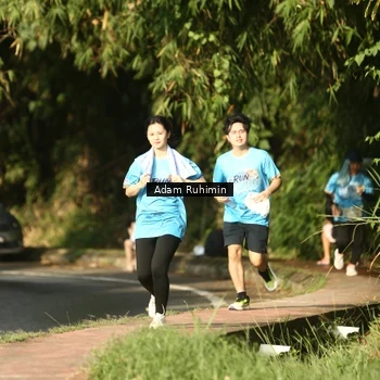 Runner Photo 8100420