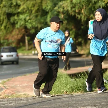 Runner Photo 8100480