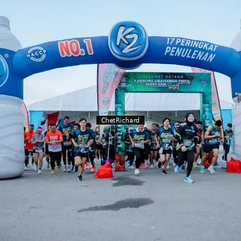 Runner Photo 8100815