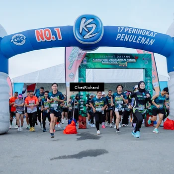 Runner Photo 8100816