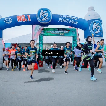 Runner Photo 8100818