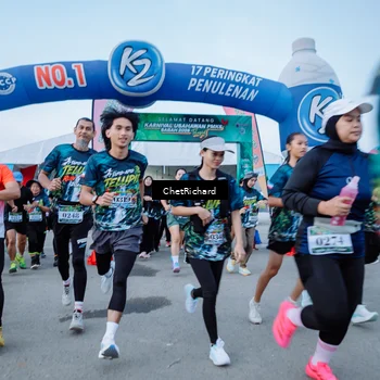 Runner Photo 8100824