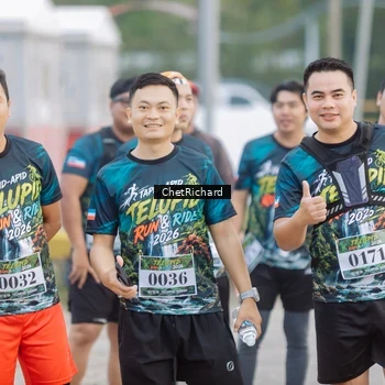 Runner Photo 8100840