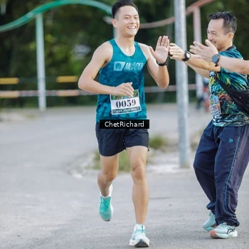 Runner Photo 8100863