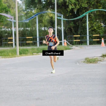Runner Photo 8100867