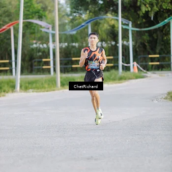 Runner Photo 8100868