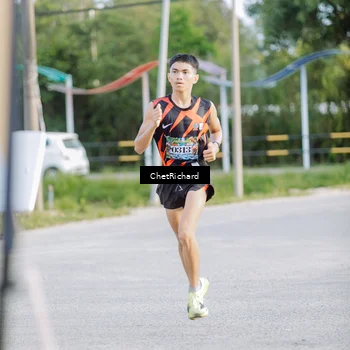 Runner Photo 8100871