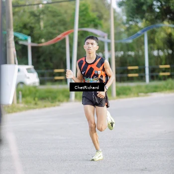 Runner Photo 8100872