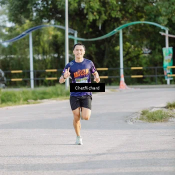Runner Photo 8100875