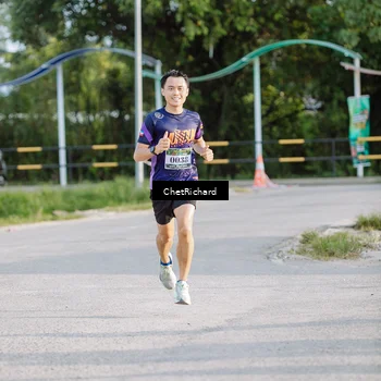 Runner Photo 8100876