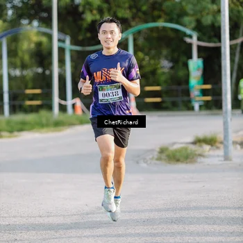 Runner Photo 8100878