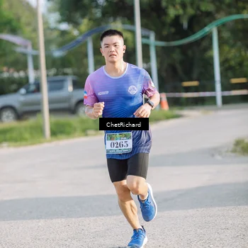 Runner Photo 8100907