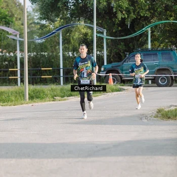 Runner Photo 8100911