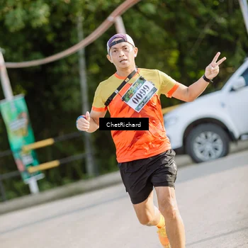 Runner Photo 8100950