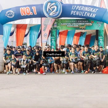 Runner Photo 8100955