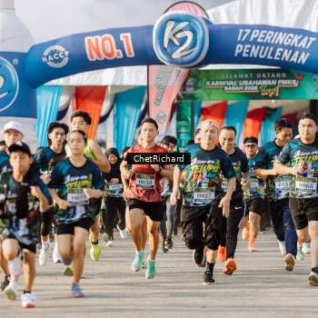 Runner Photo 8100966