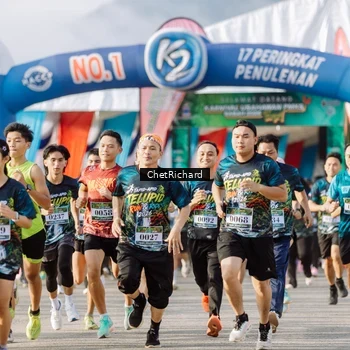 Runner Photo 8100967