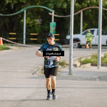 Runner Photo 8100977