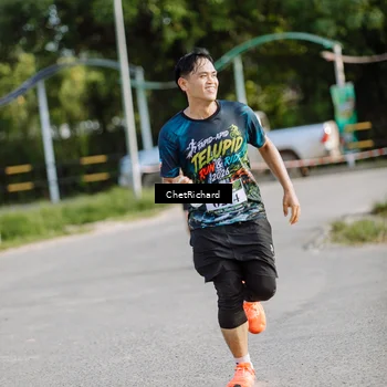 Runner Photo 8101003