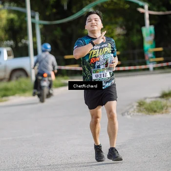 Runner Photo 8101005