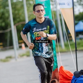 Runner Photo 8101019