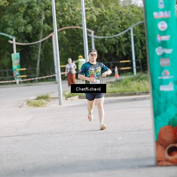 Runner Photo 8101026