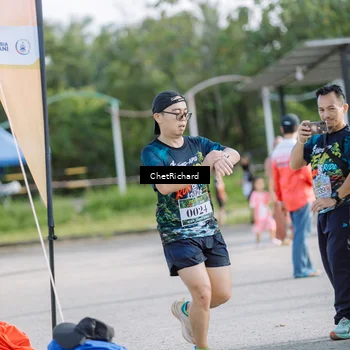 Runner Photo 8101028